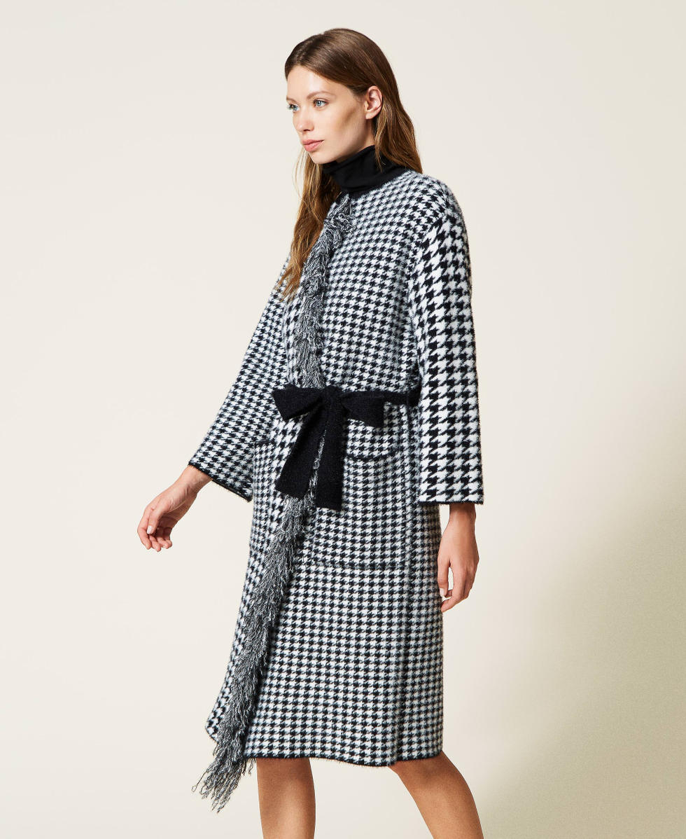 Jacquard knit coat with houndstooth pattern