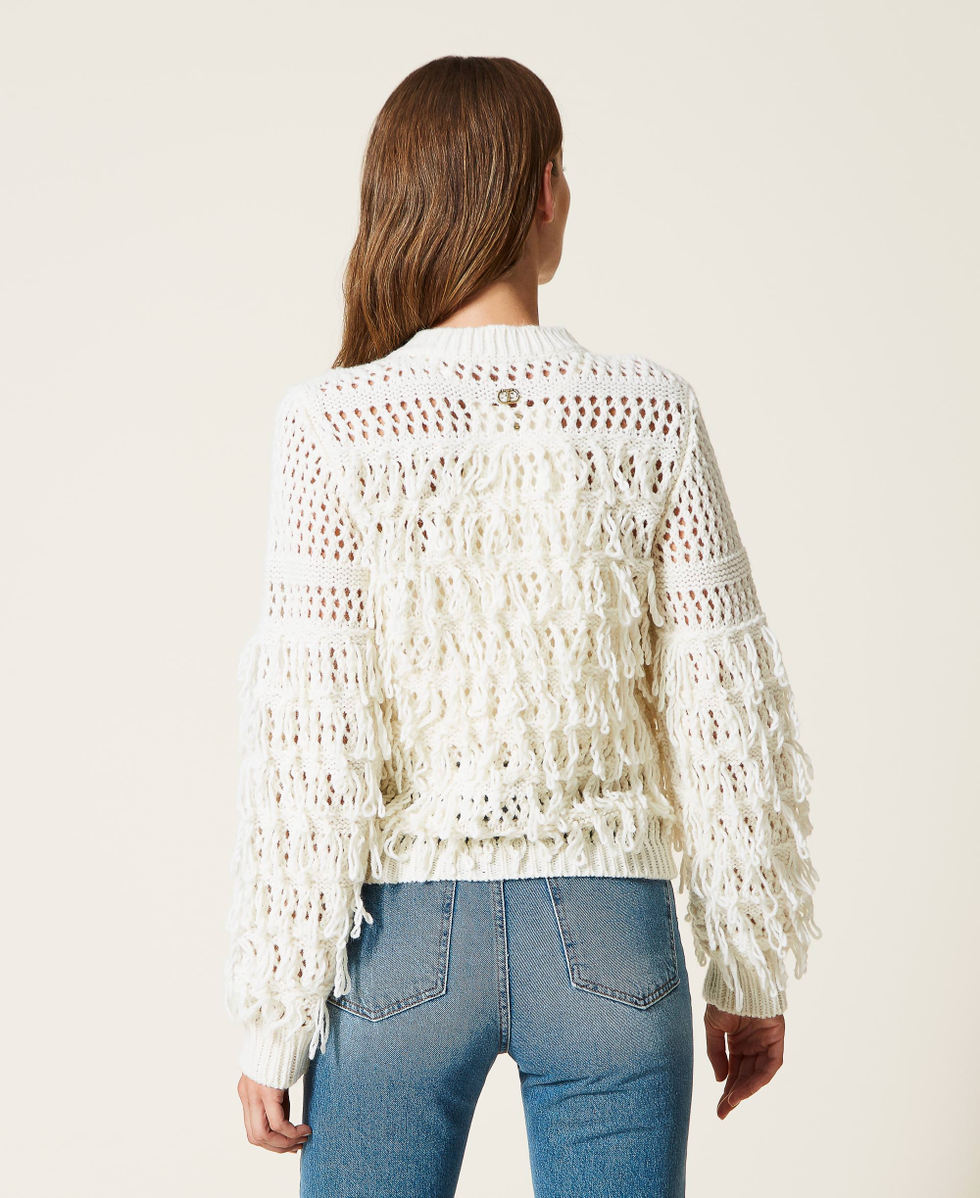 Strickjacke aus Wollmischgarn mit Fransen