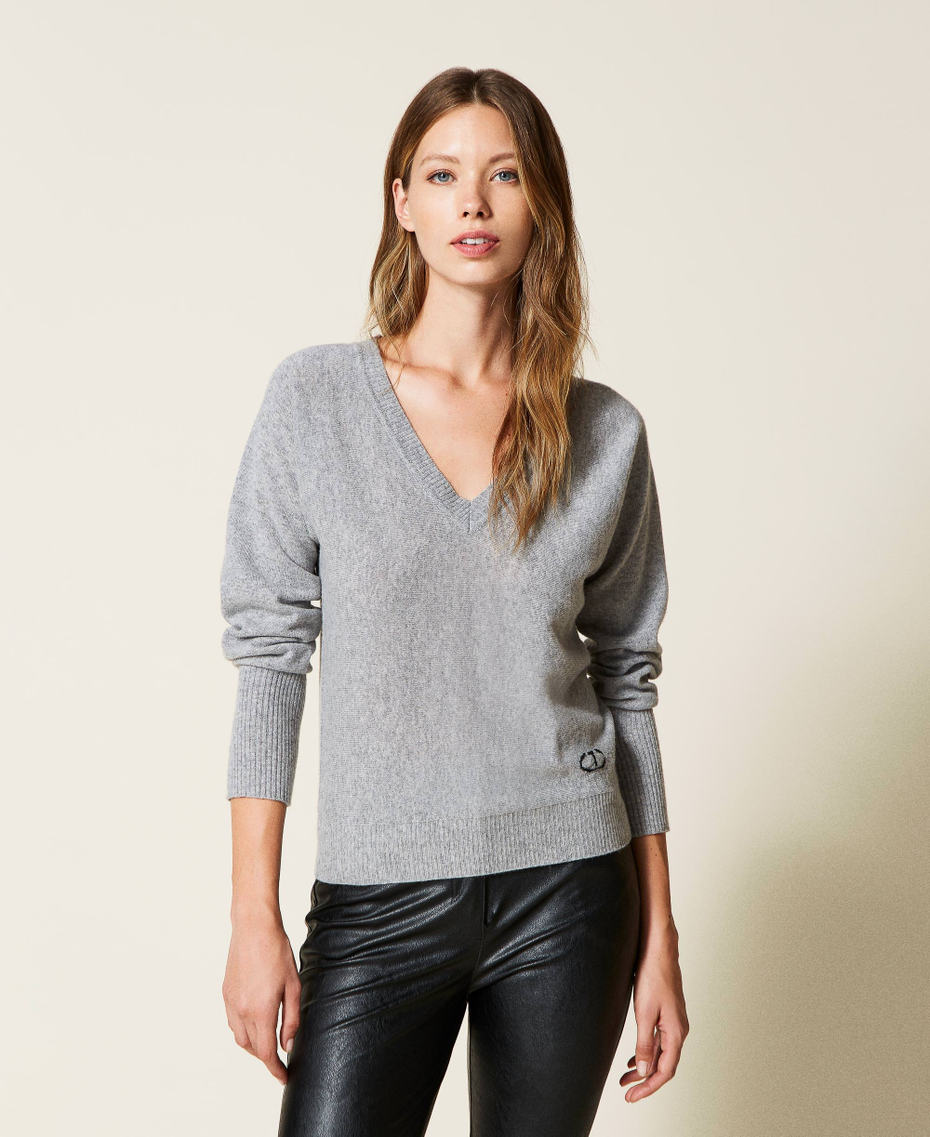 Wool and cashmere blend jumper
