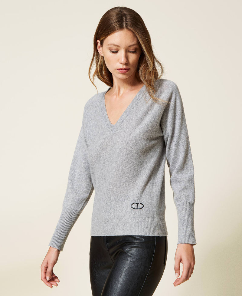 Wool and cashmere blend jumper