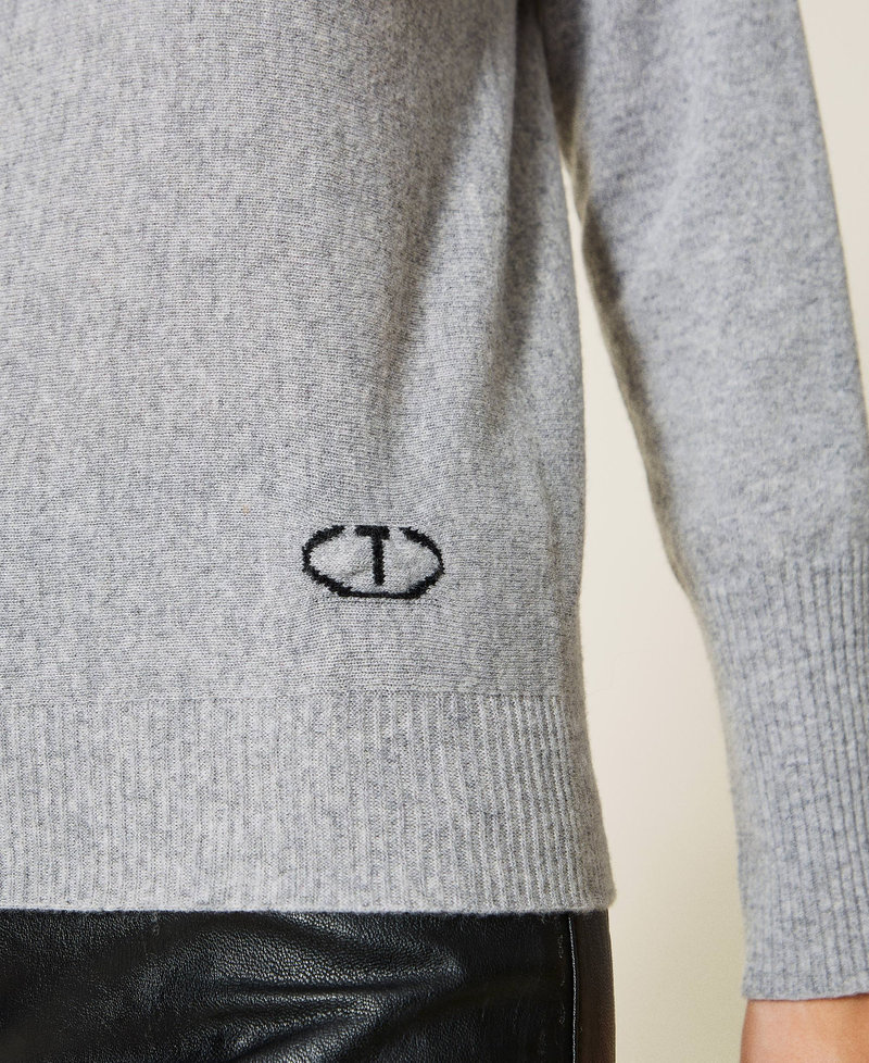 Wool and cashmere blend jumper