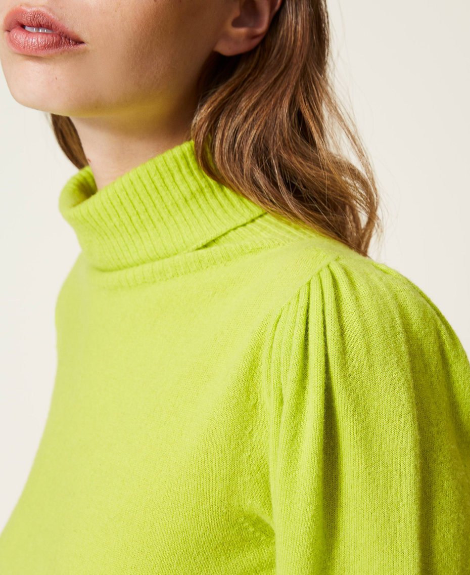 Wool and cashmere blend turtleneck jumper "Kiwi Colada" Green Woman 222TT3352-05