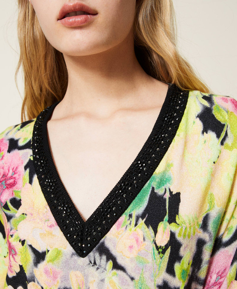 Pull double usage avec logo et broderie r&eacute;alis&eacute;e &agrave; la main