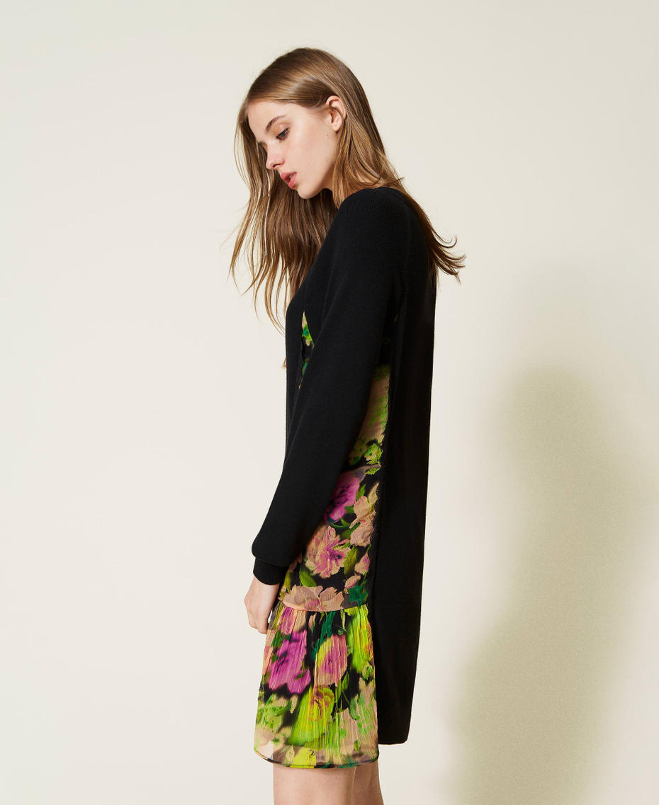 Abito corto in maglia con inserti a fiori Bicolor Nero / Stampa Crazy Flowers Fluo Donna 222TT3531_10266_03
