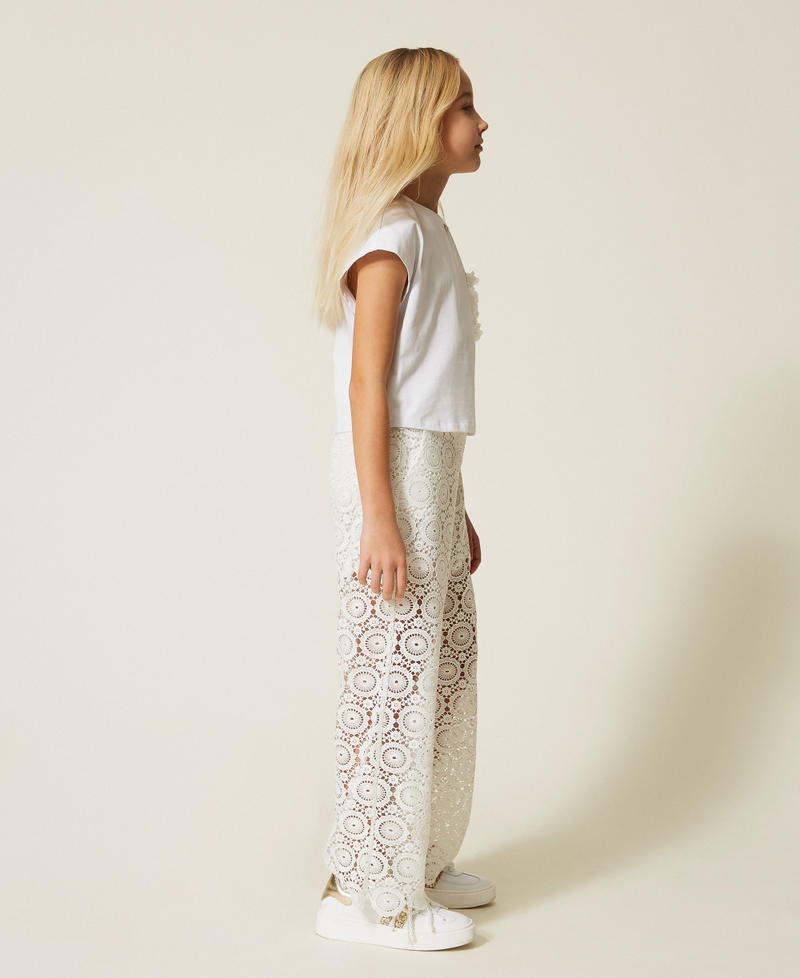 Pantaloni in pizzo macram&egrave; Off White Bambina 261GJ2Q21_00526_02