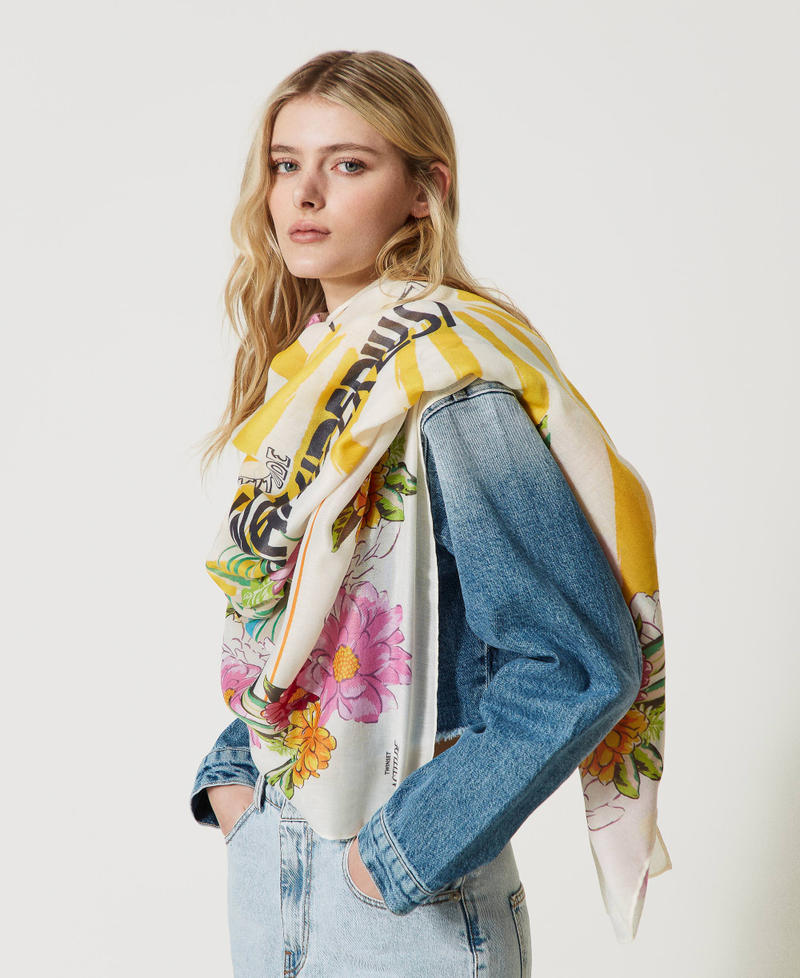 Куфия с набивным рисунком и логотипом