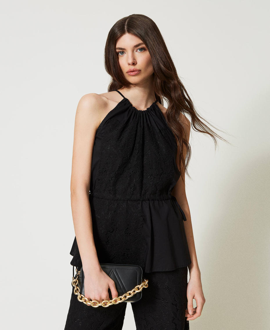 Shoulder bag with embroidered logo