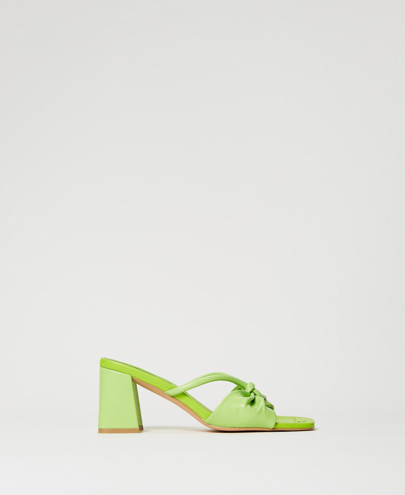 Sandales mules avec nœud