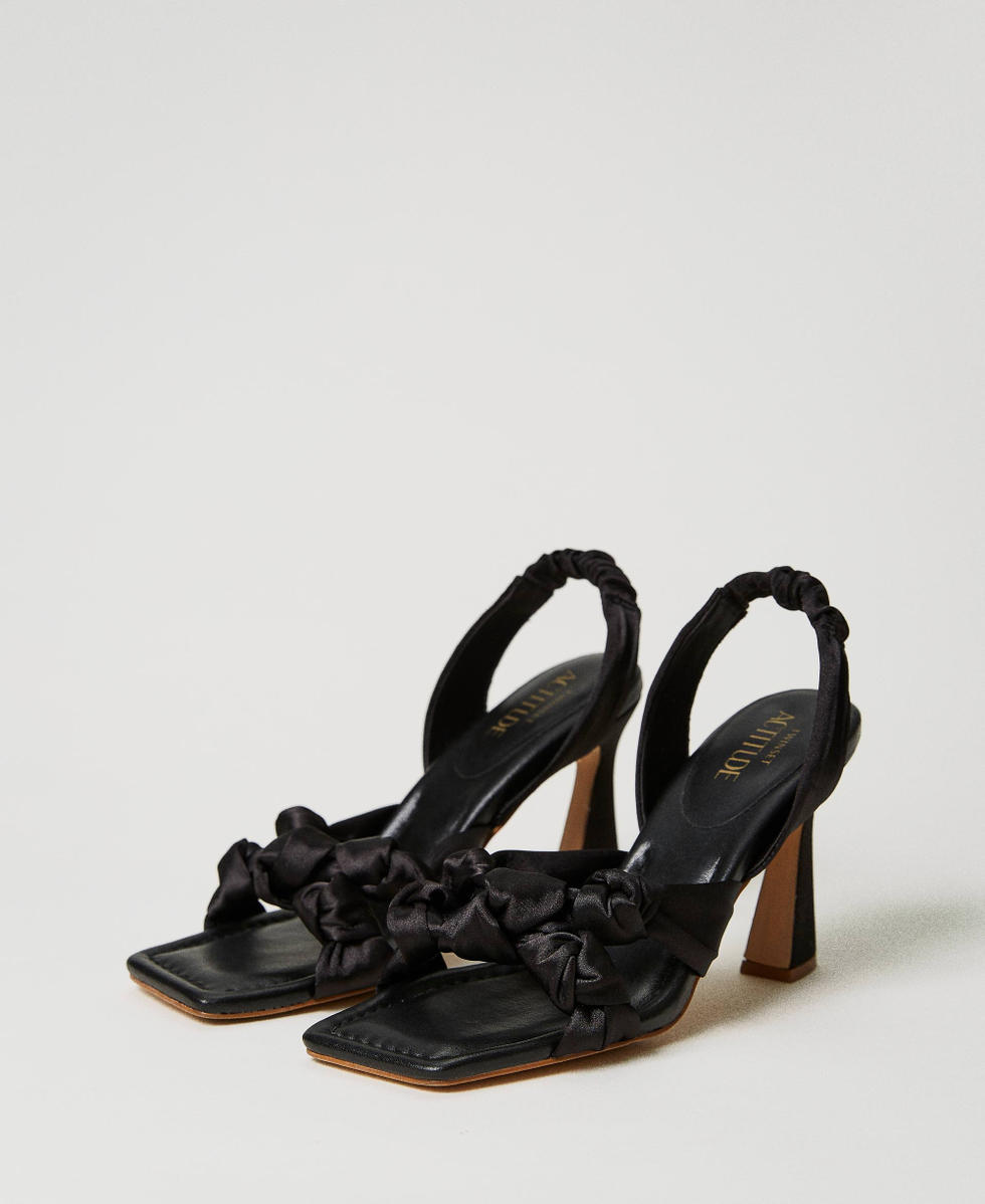 Sandali con intreccio e nodi Nero Donna 231ACP024_00006_02