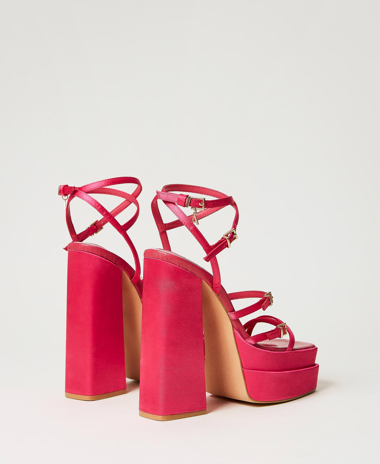 Satin sandals with platform