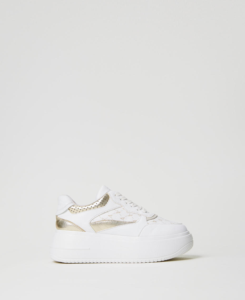 Platform trainers with logo and laminated details