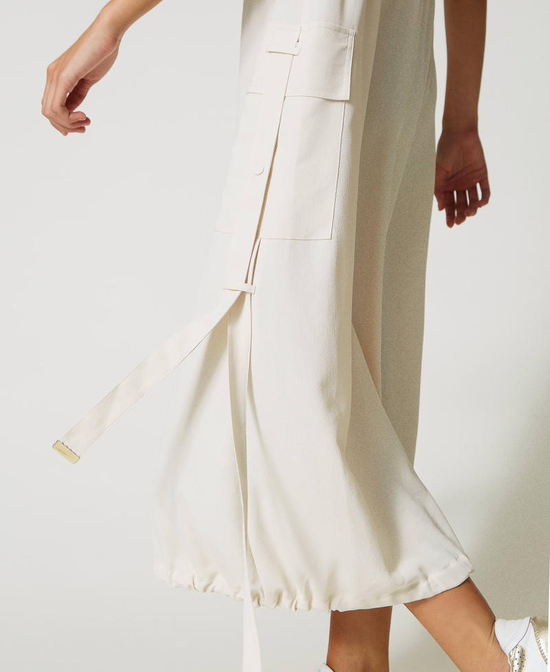 Vestido midi de crepé de China con poliéster reciclado