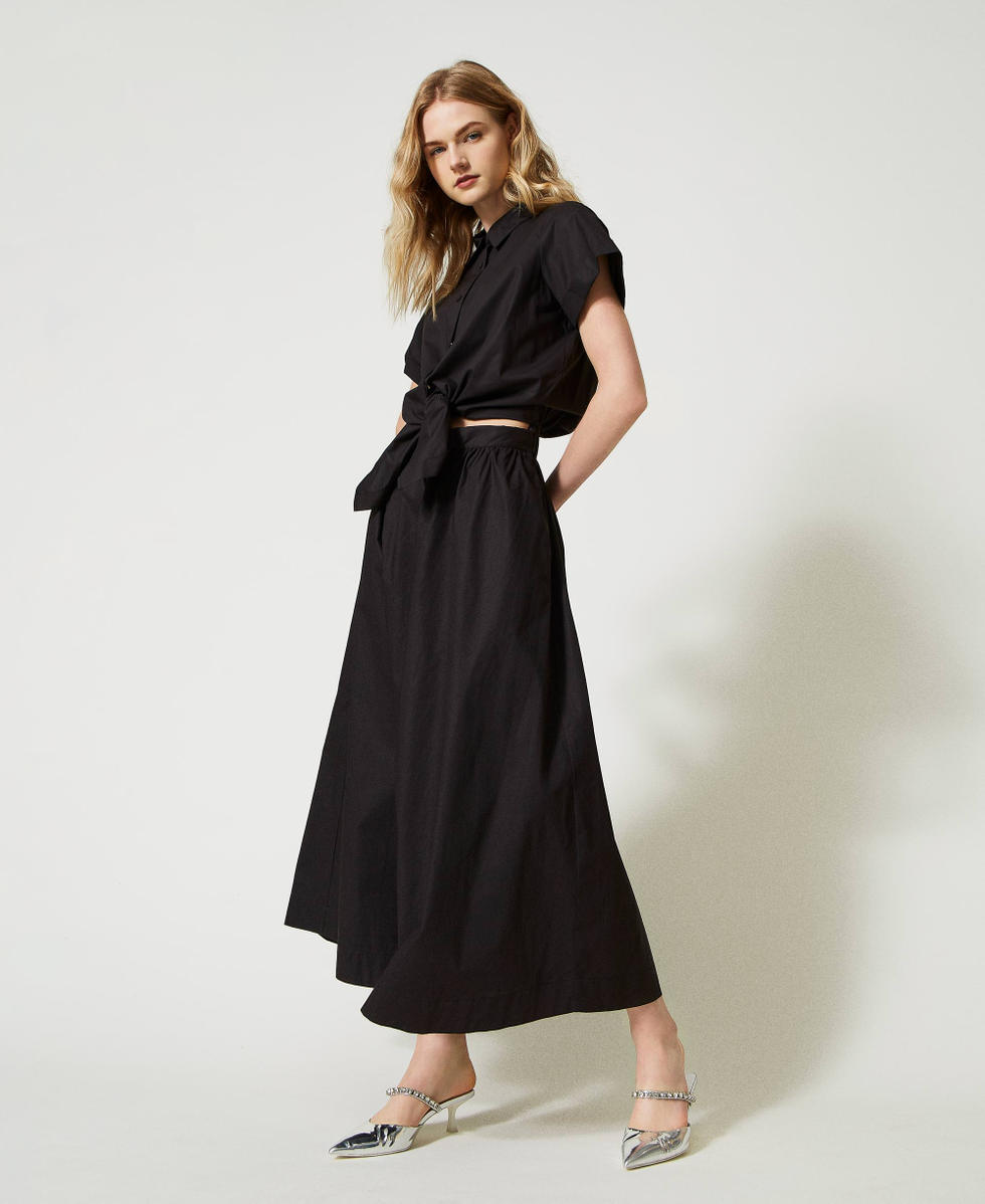 Black top poplin dress