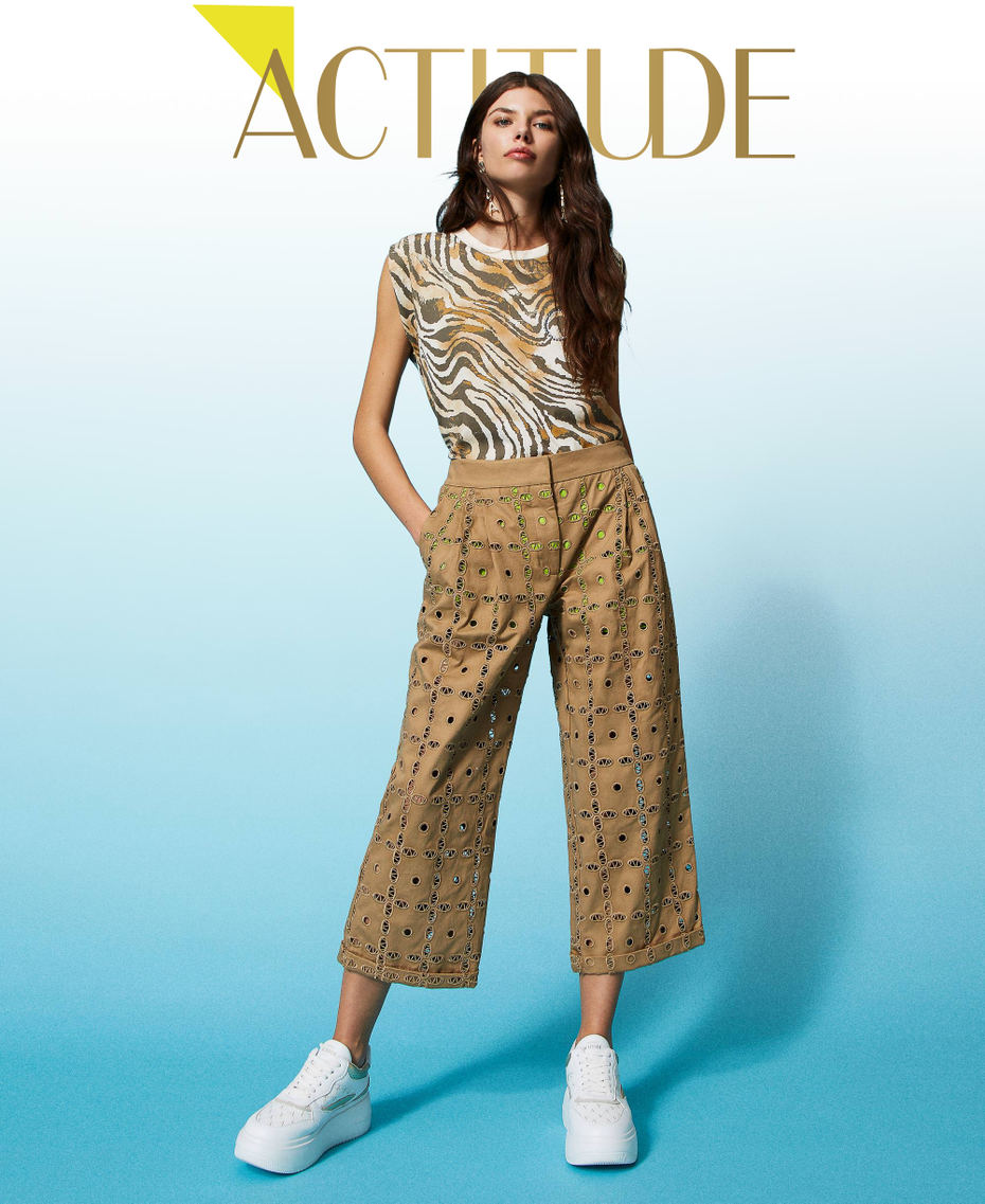 Pantalon cropped en gabardine brod&eacute;e