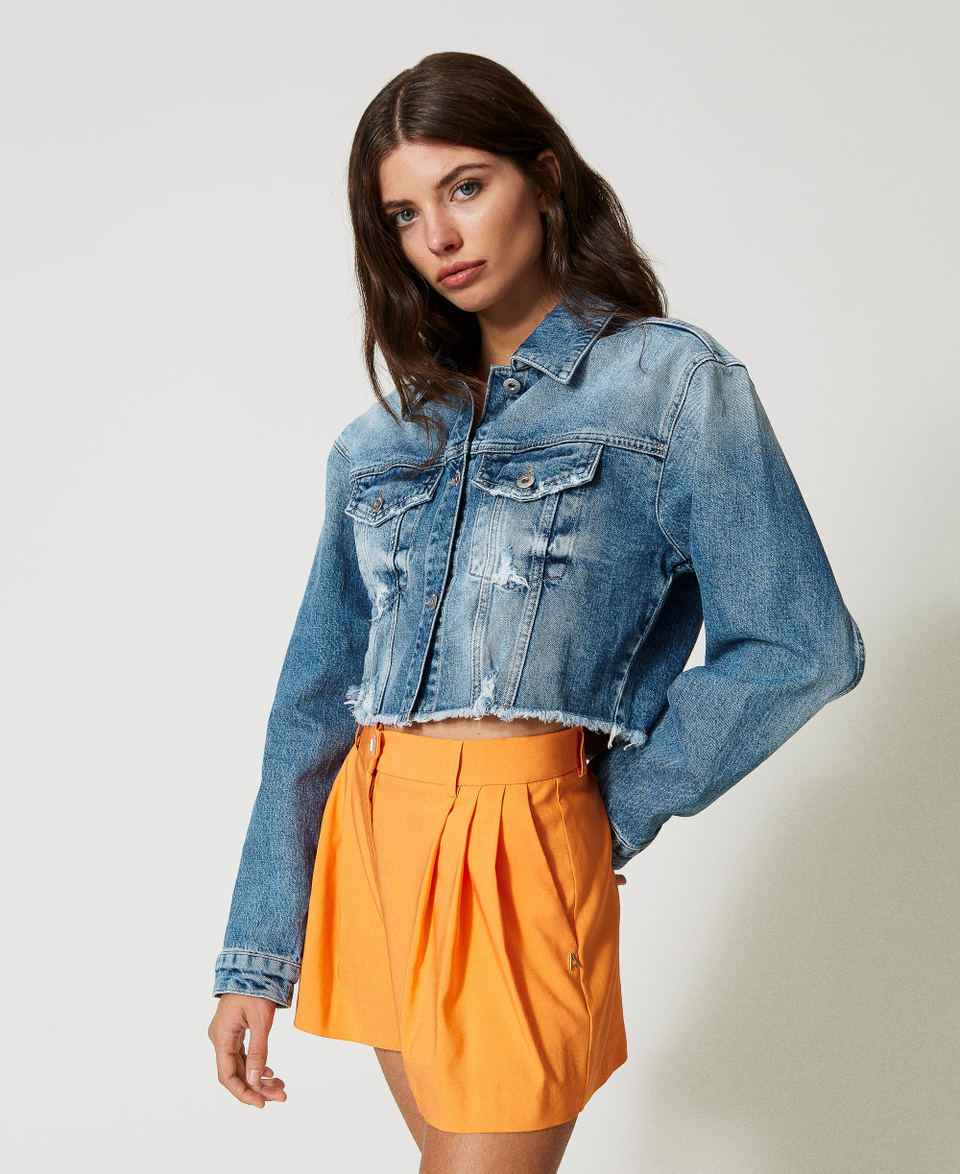 Technical fabric shorts with pleats "Orange Tiger" Woman 231AP2161_10326_03