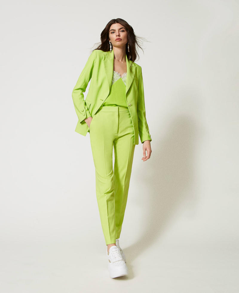 Zigarettenhose aus technischem Gewebe Lime Green Frau 231AP2166_10328_02