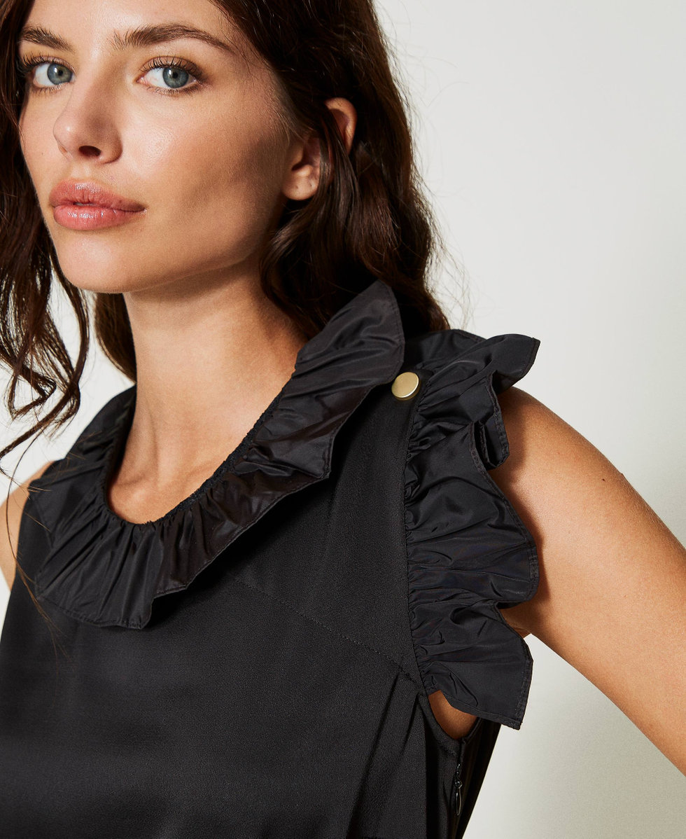 Kleid mit Taftvolant