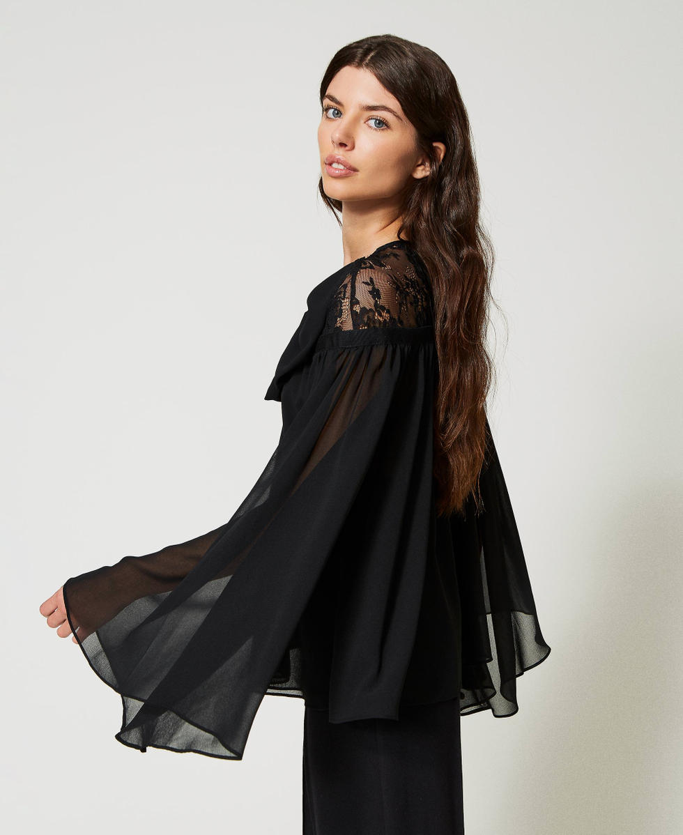 Bluse aus Georgette und Spitze