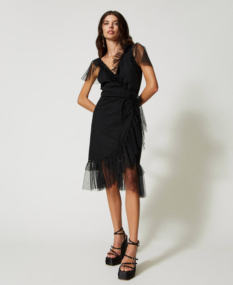 Abito a portafoglio con balze in tulle