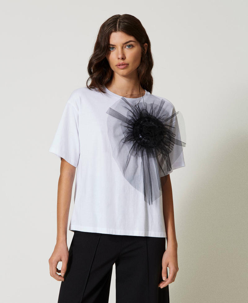 T-shirt avec fleur en tulle Bicolore Blanc Papyrus / Noir Femme 231AP2330-02