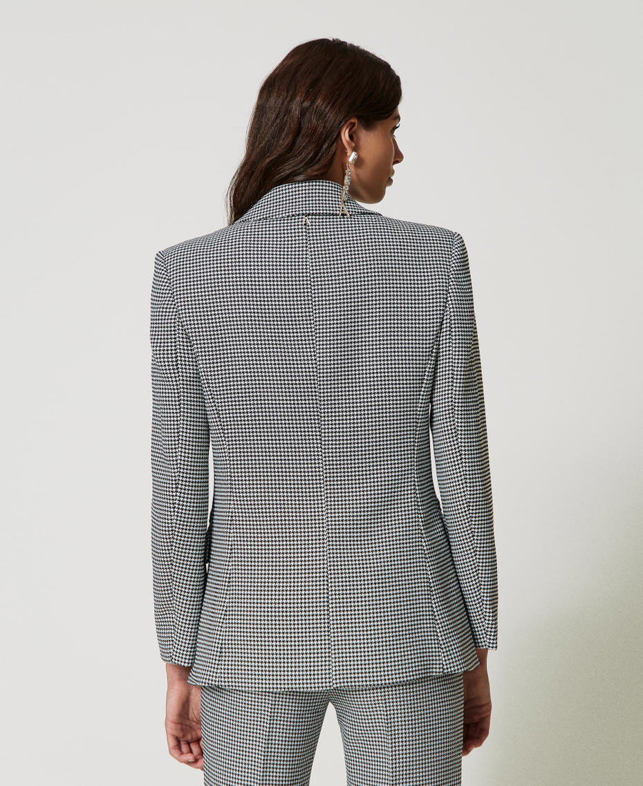 Fitted houndstooth blazer