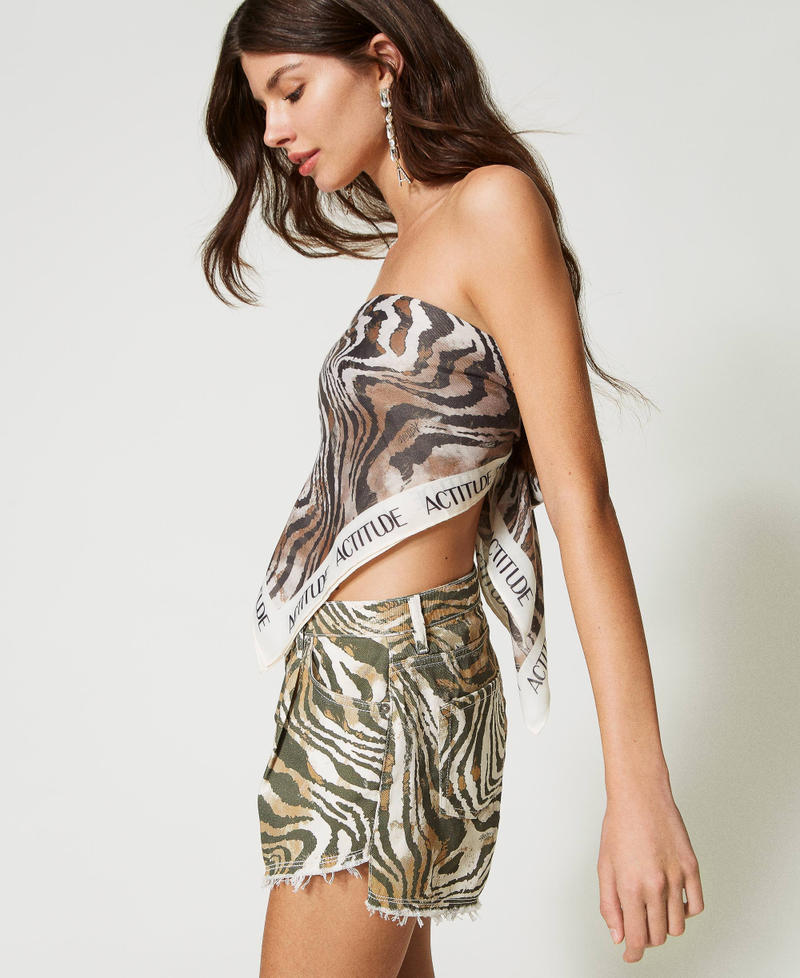 Pantalón corto de bull animal print Estampado Shaded Zebra Mujer 231AP2361-03
