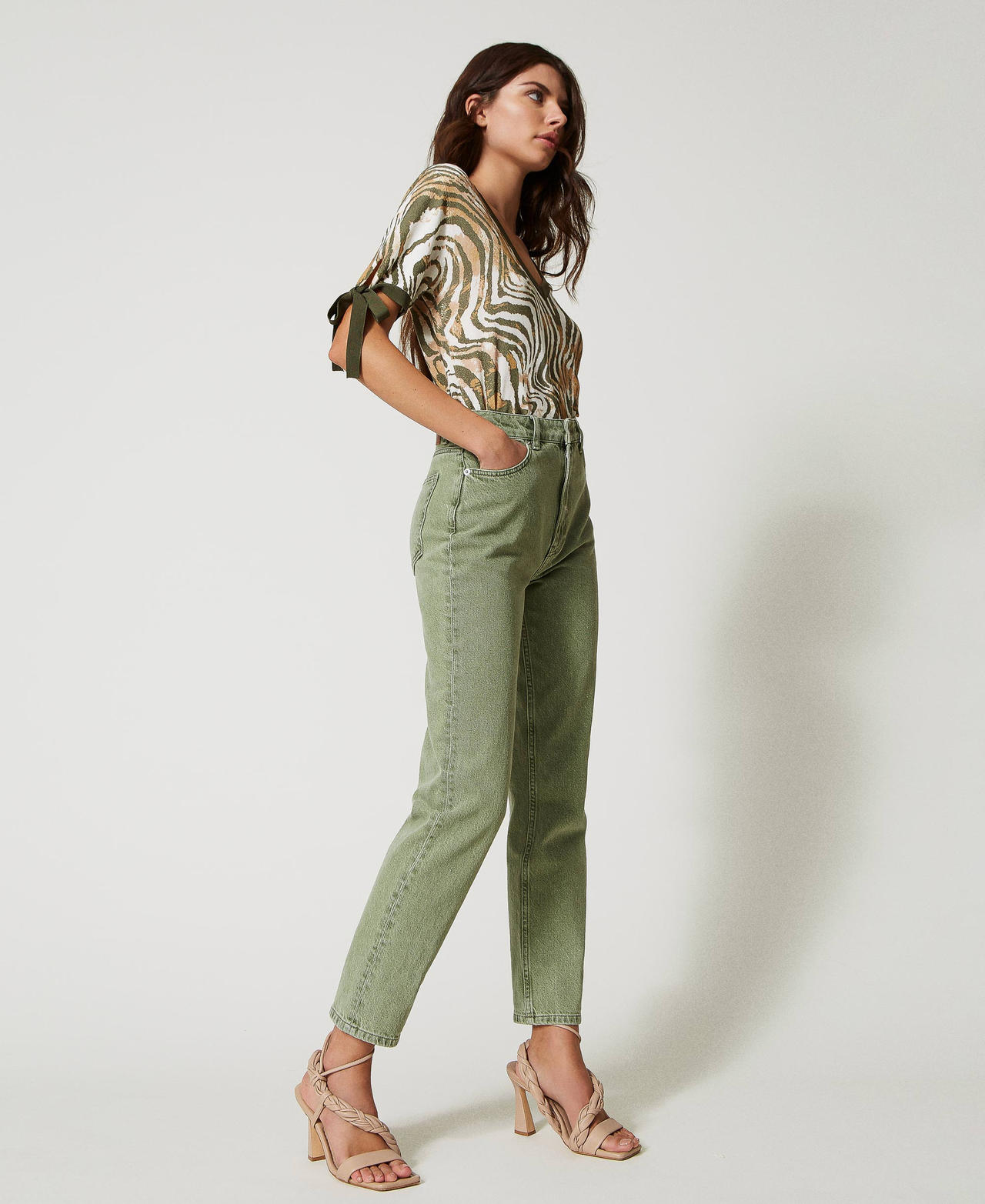 Five-pocket regular fit, coloured jeans Desert Palm Woman 231AP2371-03