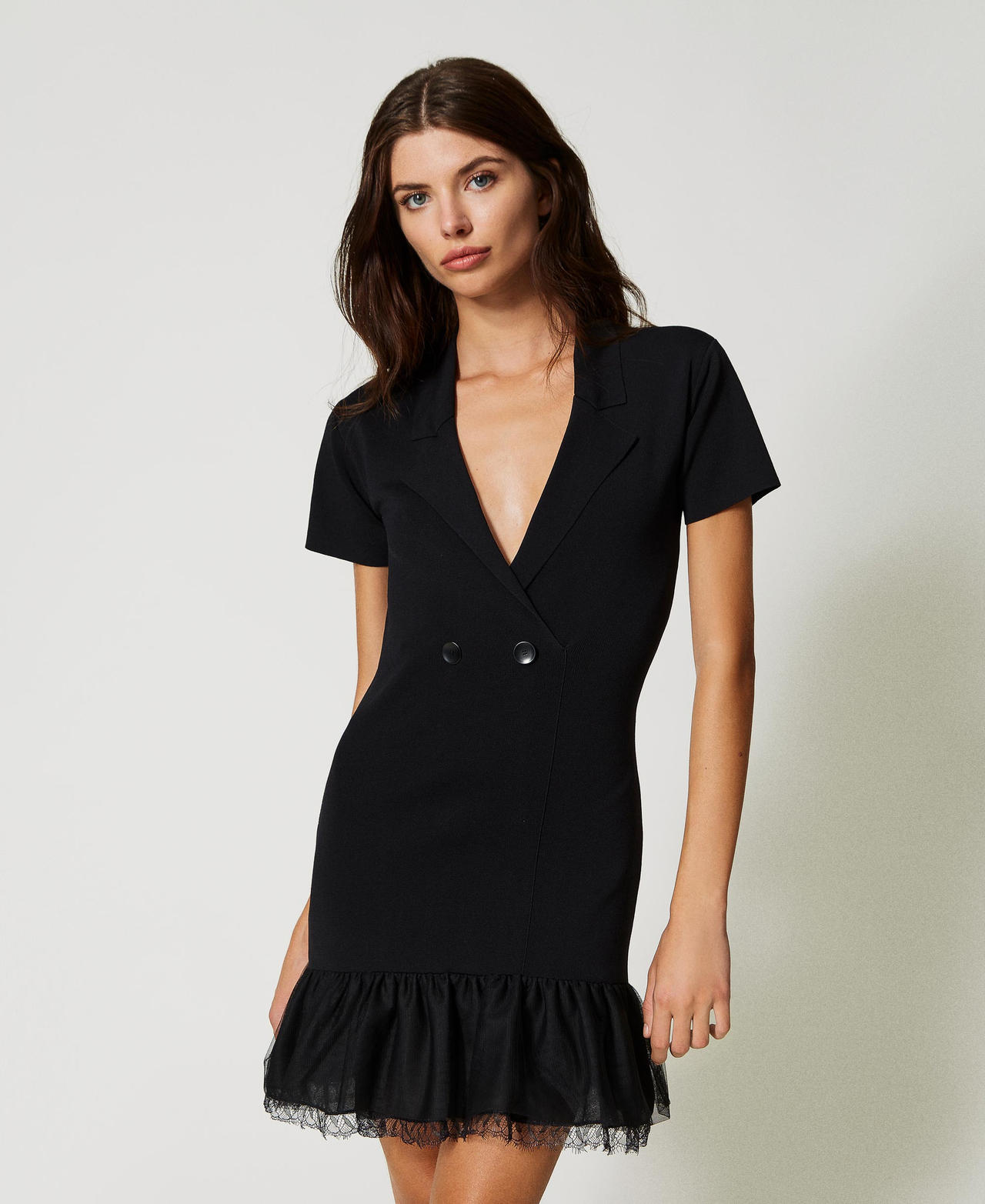 Fitted dress with tulle and lace flounce
