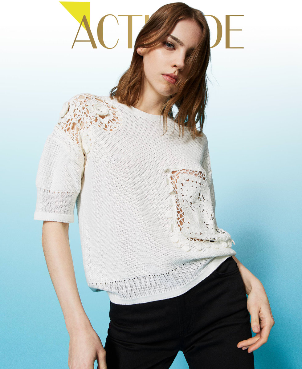 Maxi jumper with crochet inlays