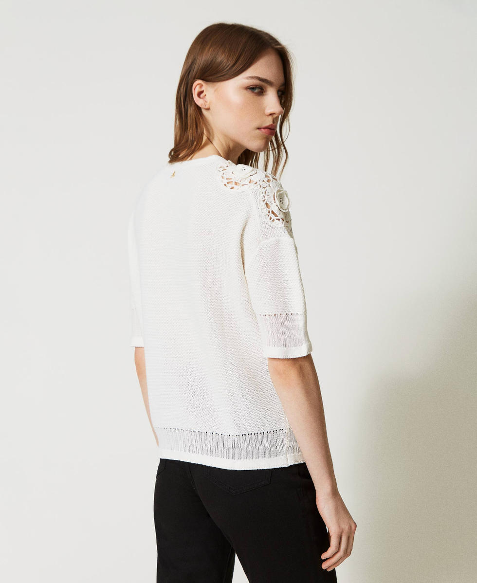 Maxi jumper with crochet inlays