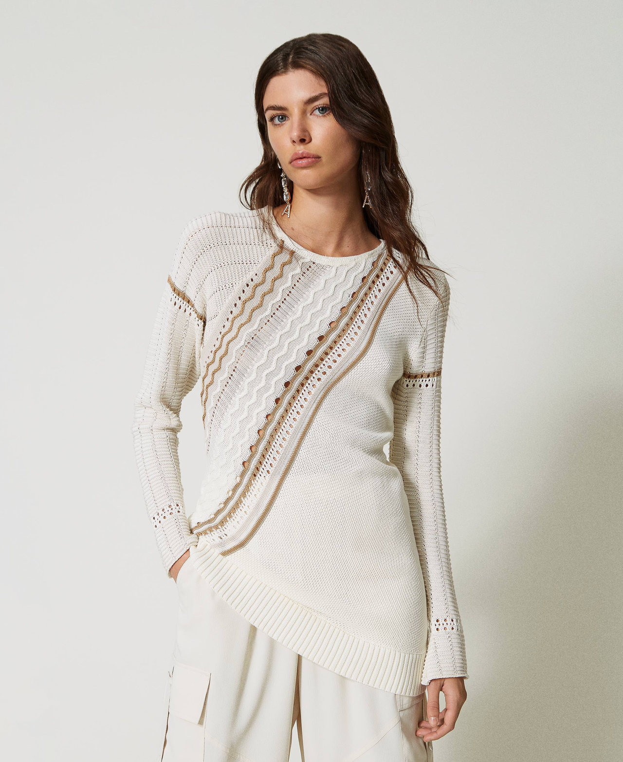 Asymmetric jumper with mixed stitch work Multicolour Mother of Pearl / “Pumice” White / “Kelp” Brown Woman 231AP3262_10534_02