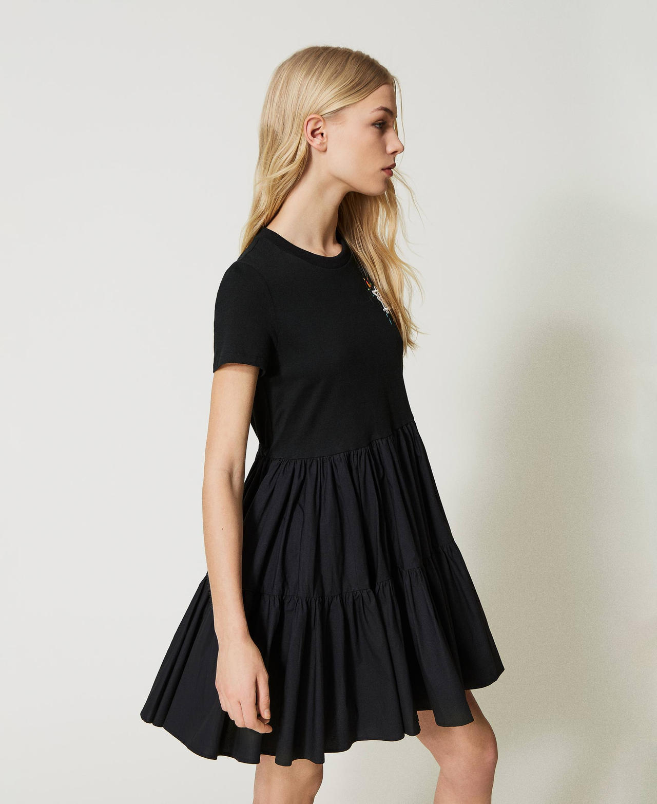 Abito corto MYFO con ricamo logo