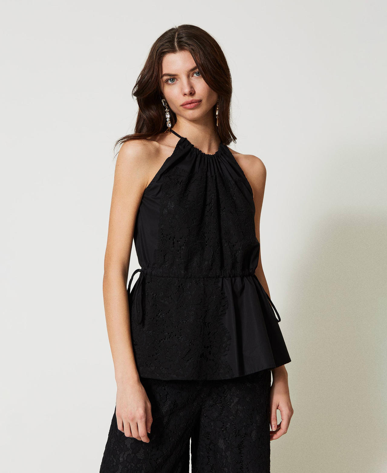 Top in popeline con pizzo macramè Nero Donna 231AT2022_00006_02