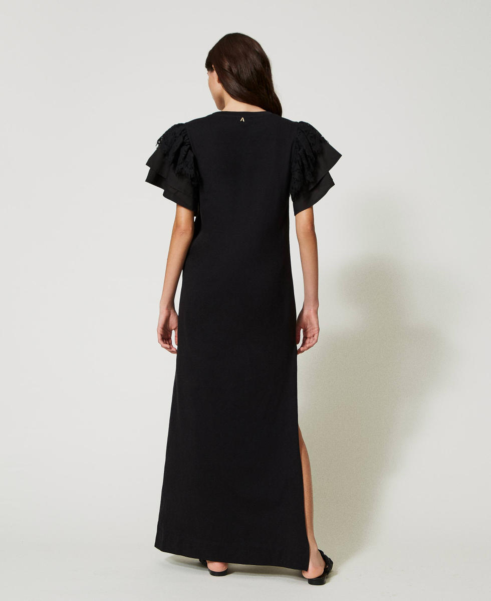 Long dress with poplin and lace sleeves