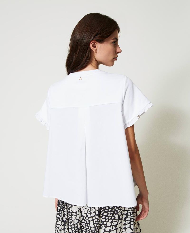 T-Shirt mit Popeline-Einsätzen und Print Bright White Frau 231AT2112-04