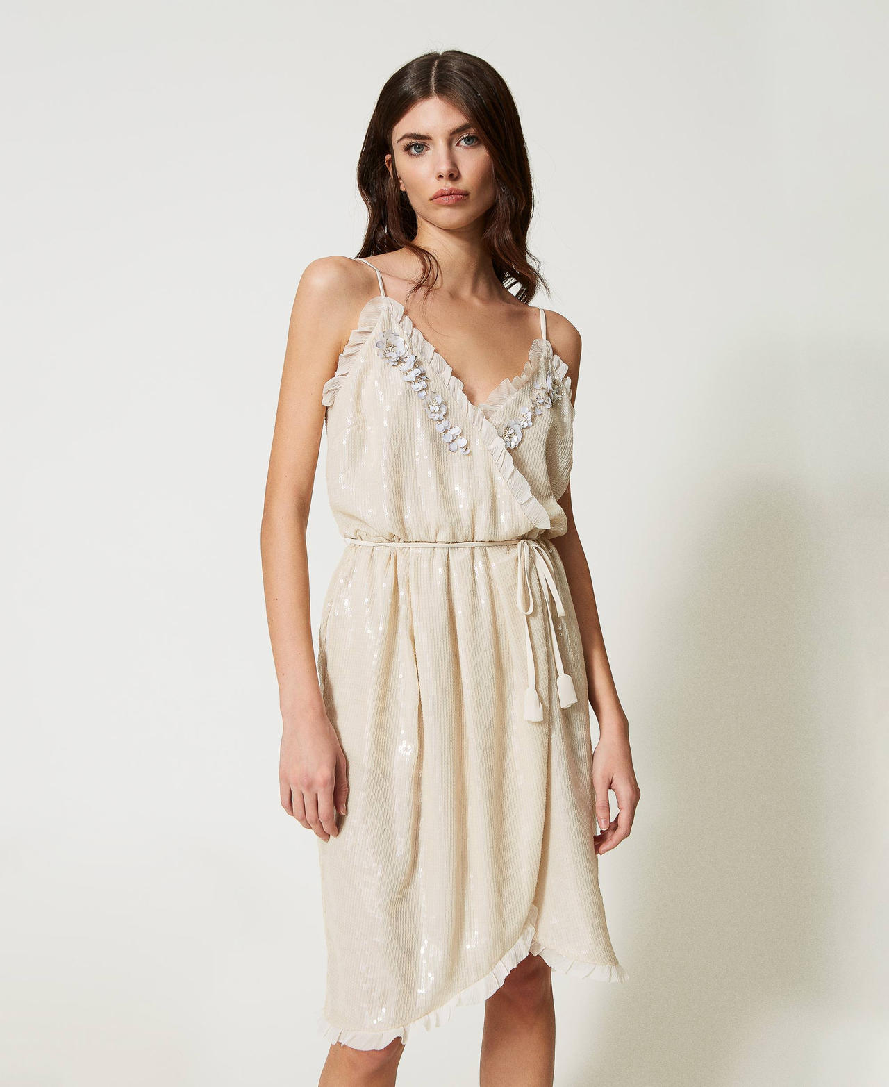 Full sequin dress with handmade embroidery Pale Cream Woman 231AT2161-02