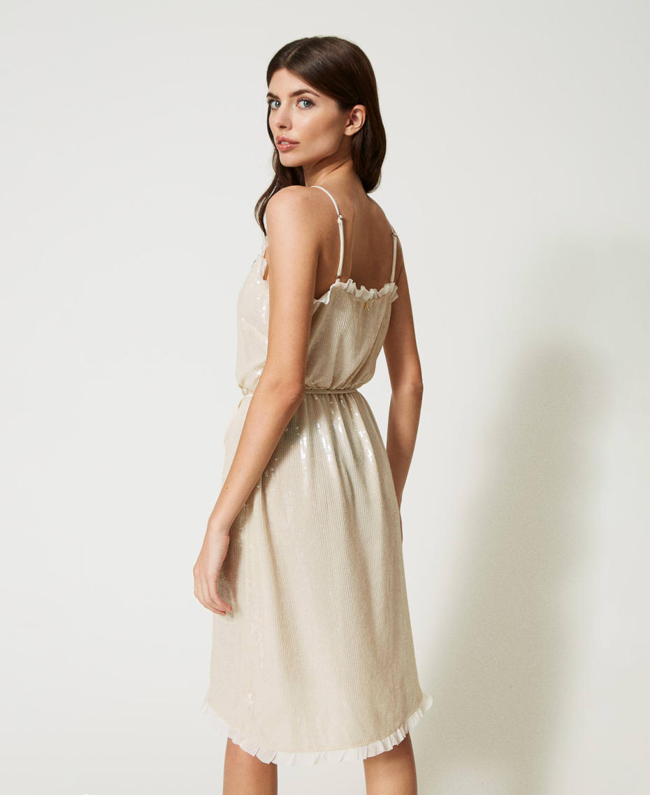 Von Hand besticktes Paillettenkleid