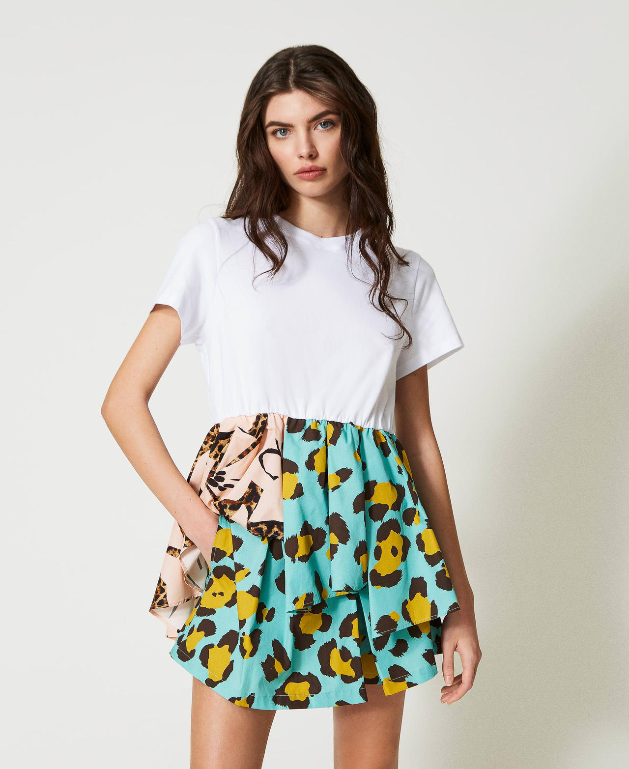 Poplin shorts with animal print