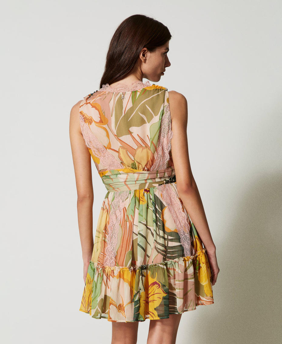 Kurzes Kleid aus bedrucktem Krepon Print Wild Jungle Frau 231AT2222-04
