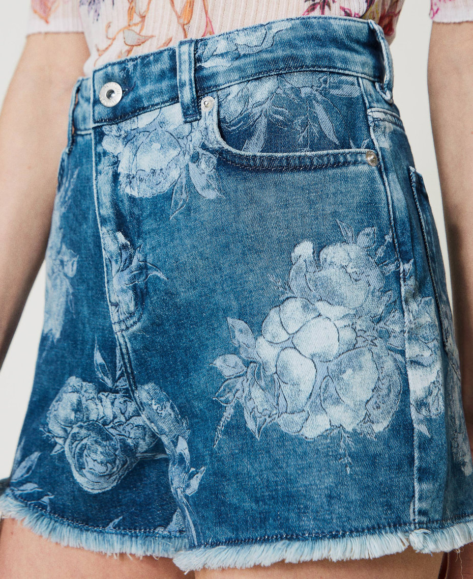 Denim shorts with rose print Denim Flower Woman 231AT2261-04