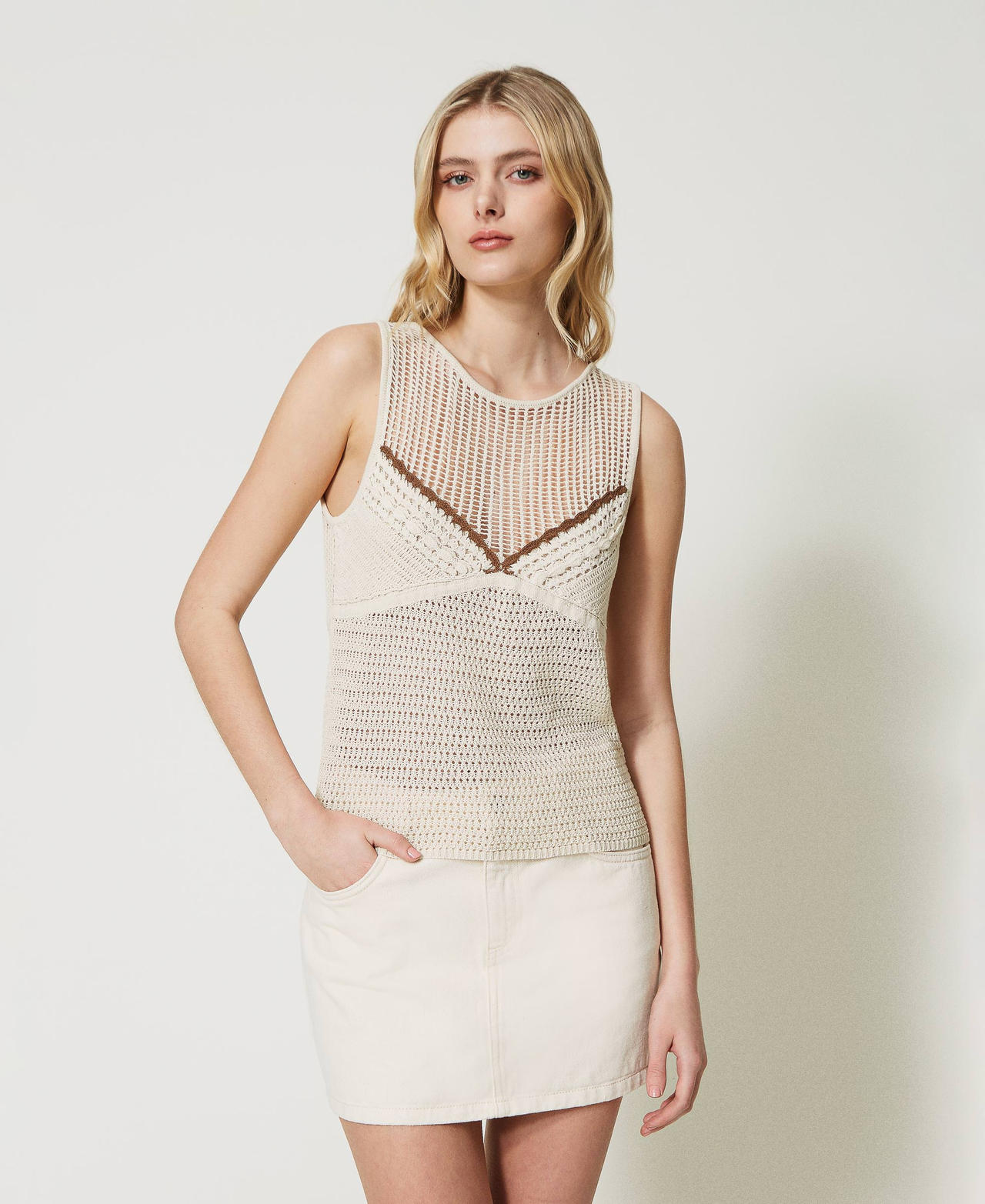 Top en maille point filet et crochet