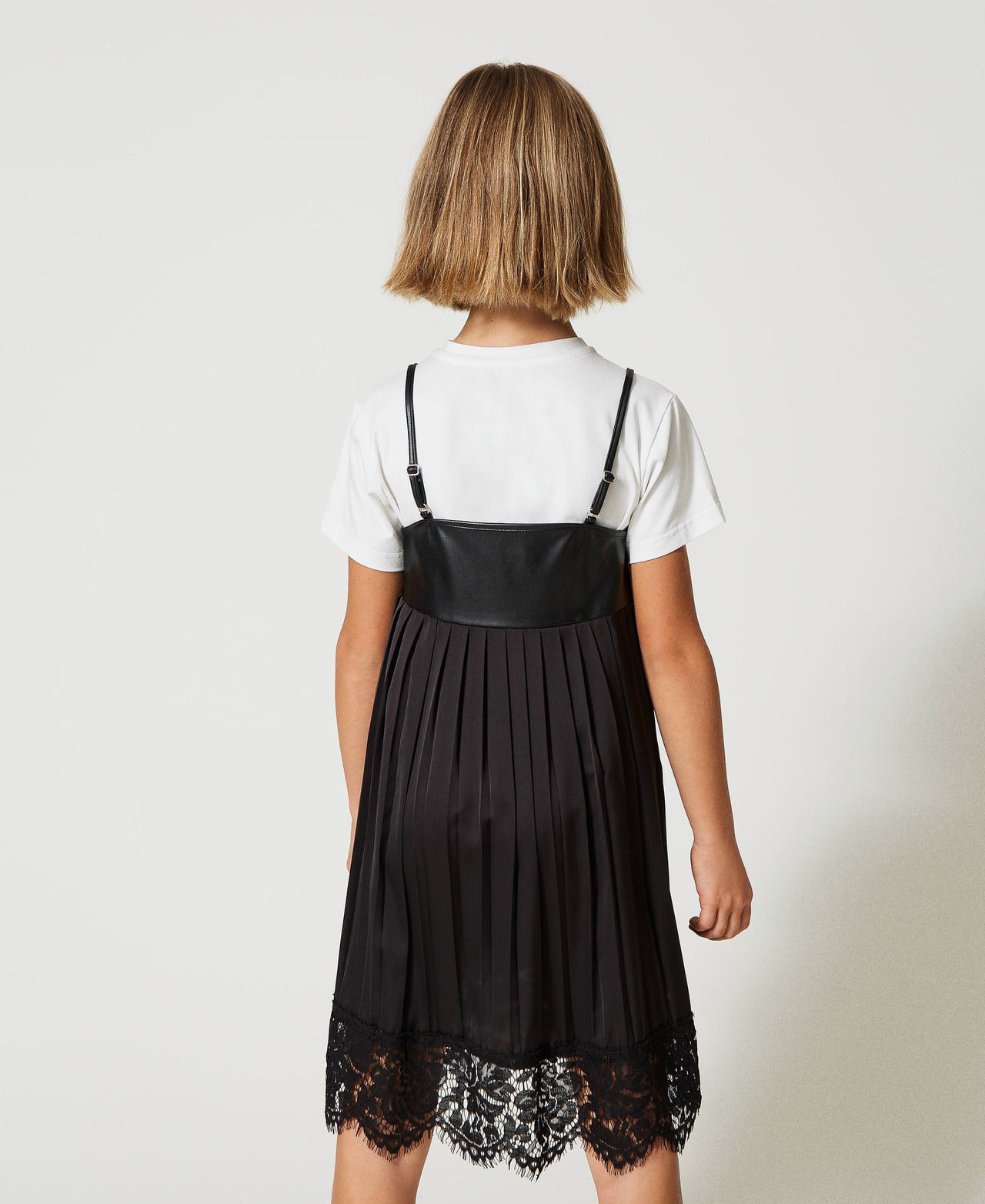Pleated dress with lace and t-shirt Two-tone Meringue / Black Girl 231GJ2022-03