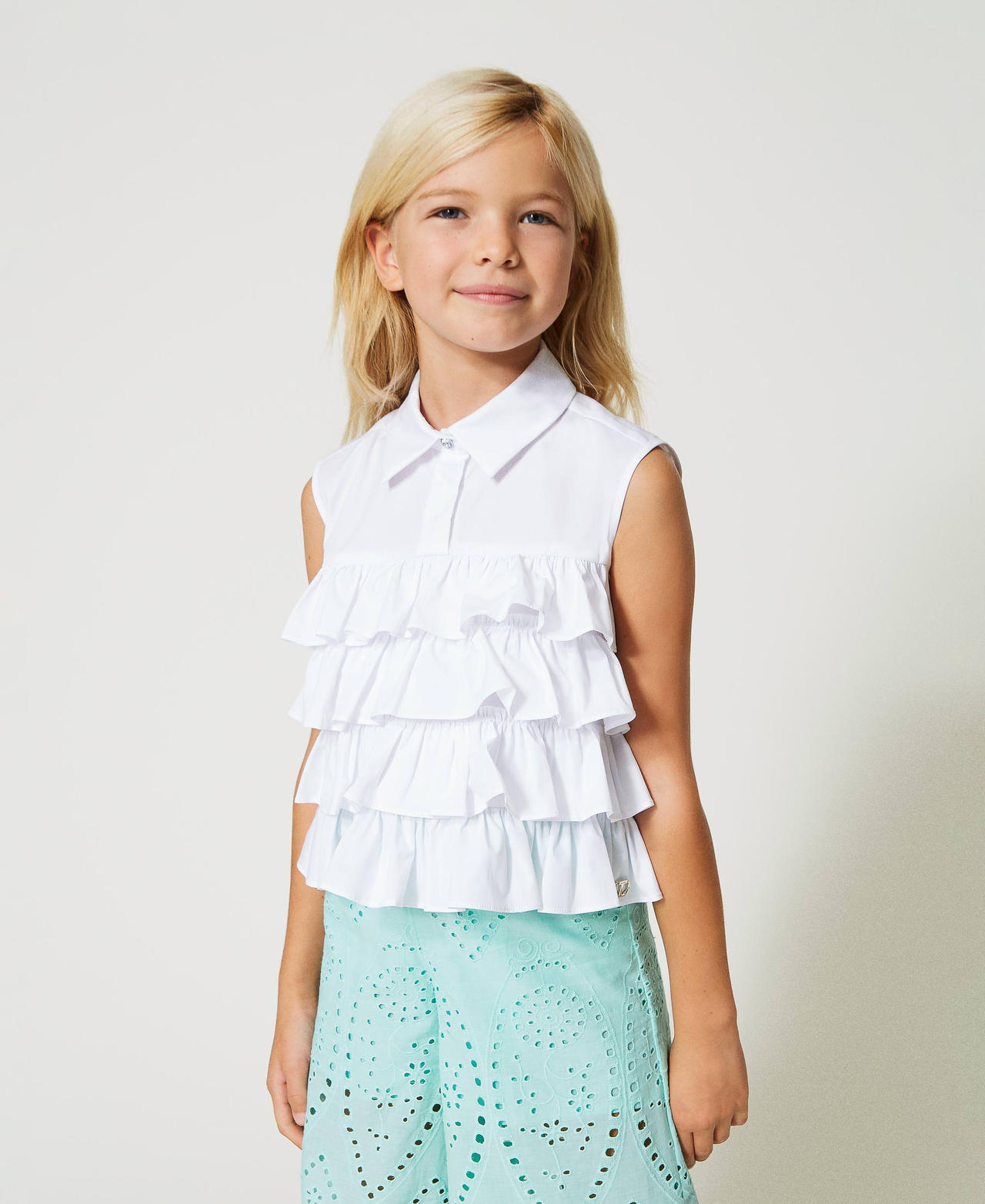 Poplin top with flounces