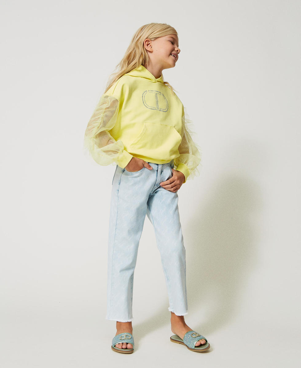 Vaqueros con cinco bolsillos y estampado de logotipo