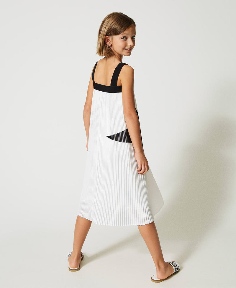 Pleated georgette skirt-dress Two-tone Meringue / Black Child 231GJ213C-03