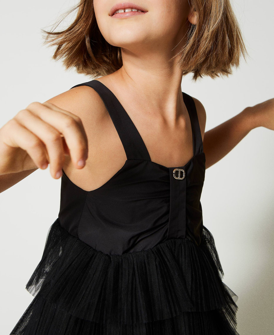 Short flounced pleated tulle dress