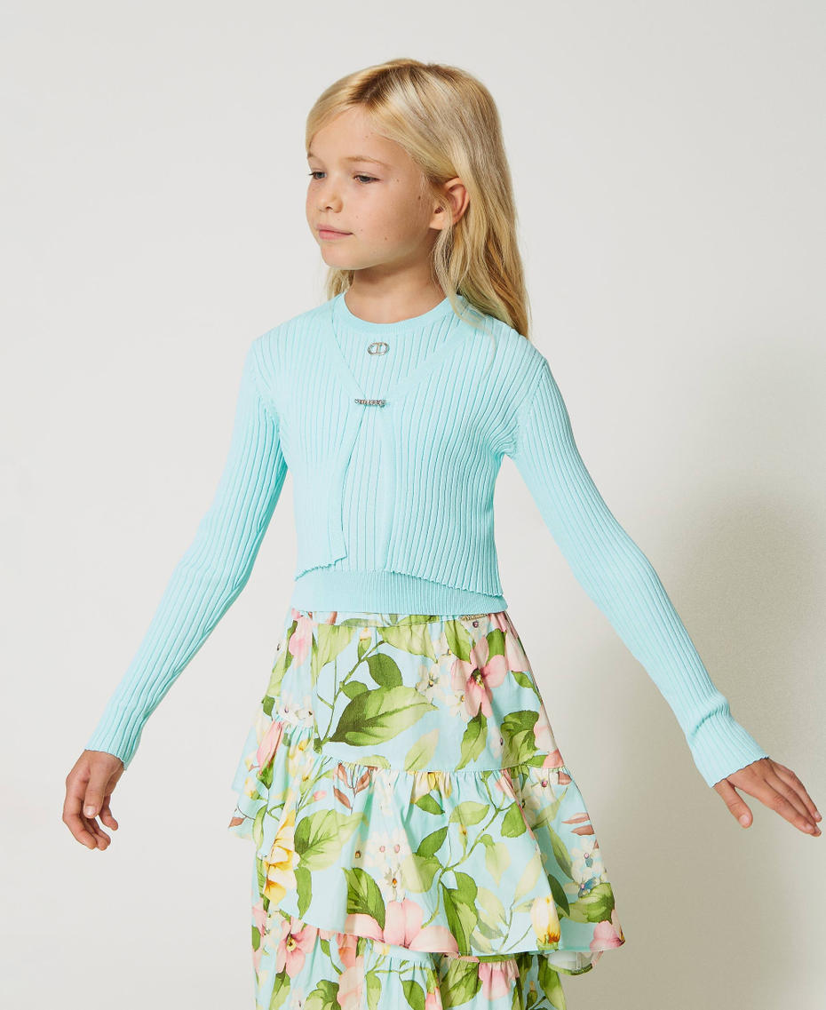 Fitted cardigan with logo brooch