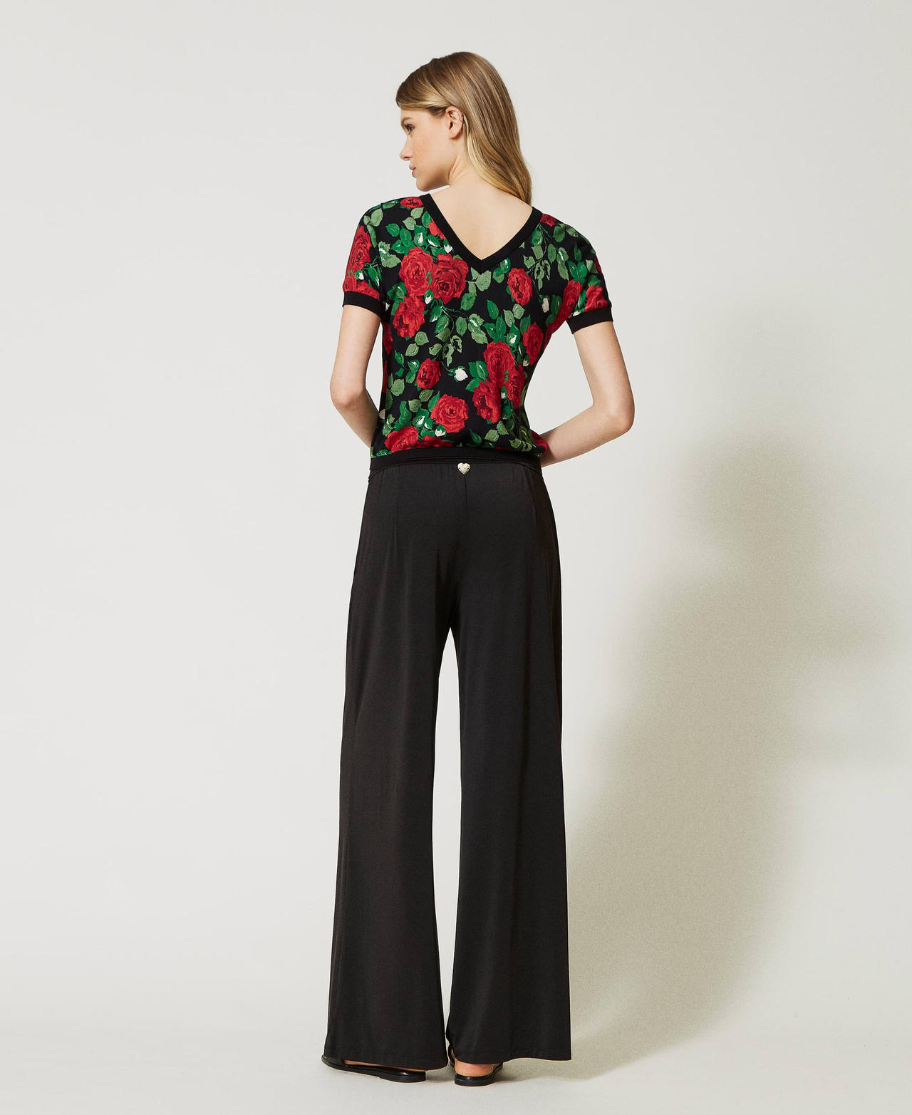Wide trousers with waistband