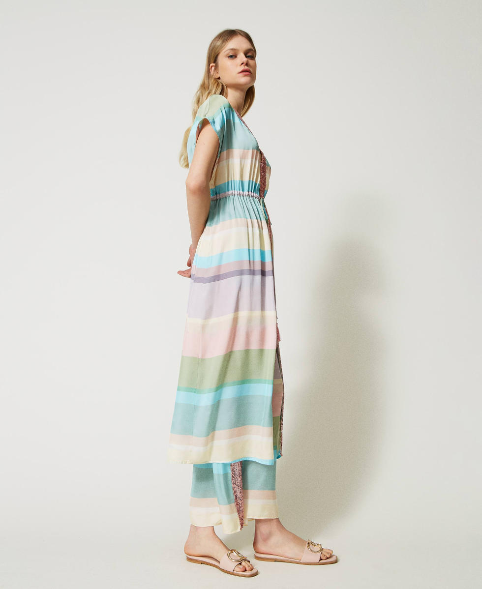 Caftan long ray&eacute; avec sequins