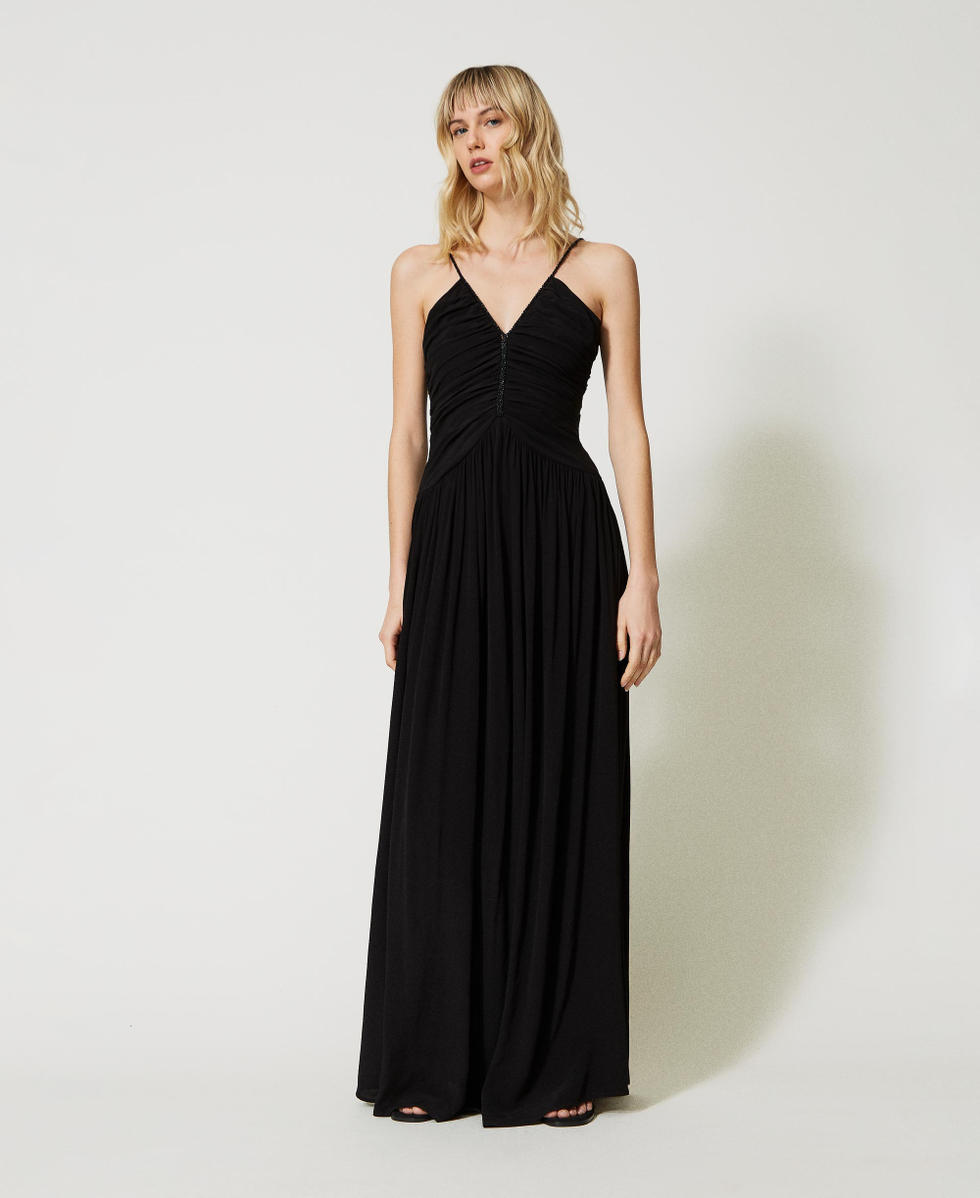 Robe longue avec drap&eacute;